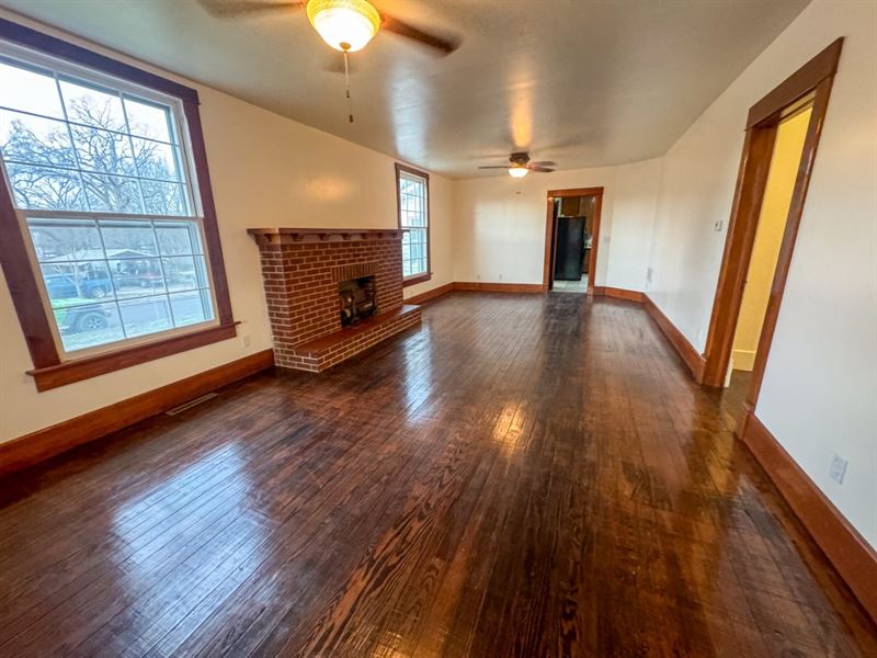 700 Frisco : Monett : Barry County : Missouri