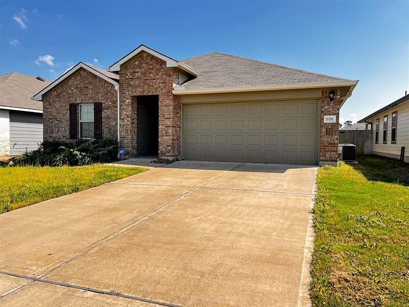 106 Barton Creek, Rental : Huntsville : Walker County : Texas