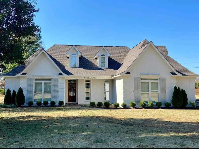 Stunning Home Near The Golf Course : Clarksdale : Coahoma County : Mississippi