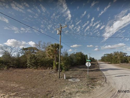 Double Lot in Interlachen Lakes : Interlachen : Putnam County : Florida