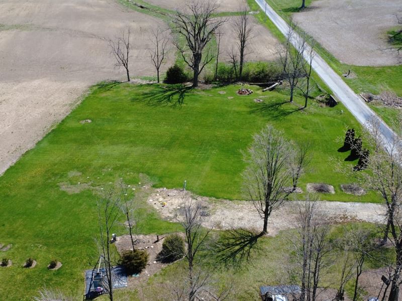 3458 E 900 S, Lafontaine : La Fontaine : Wabash County : Indiana