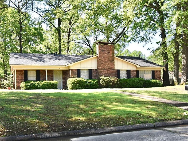 6 Green Oaks Place : Texarkana : Miller County : Arkansas