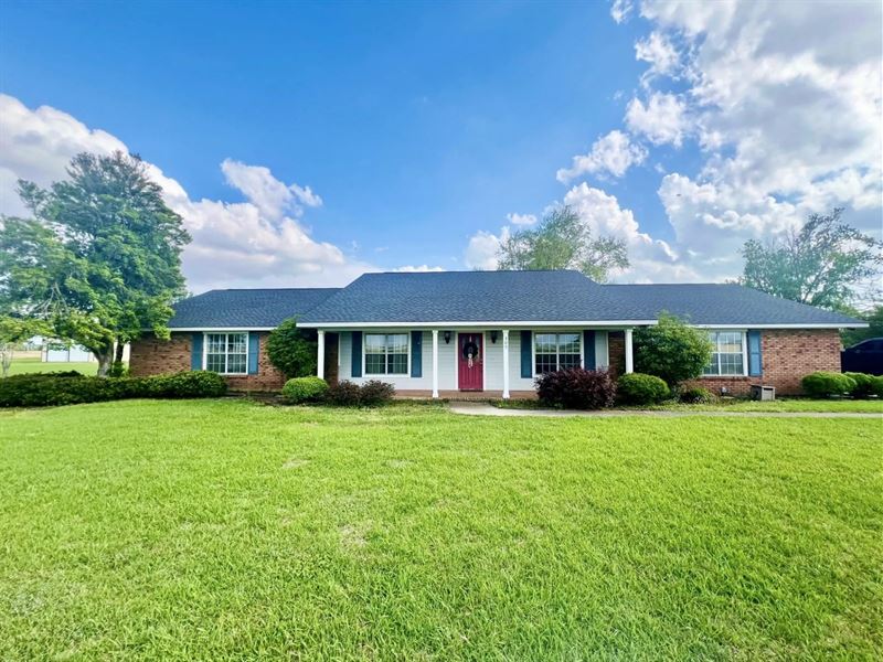Home in Washington County At 309 Ba : Hollandale : Washington County : Mississippi
