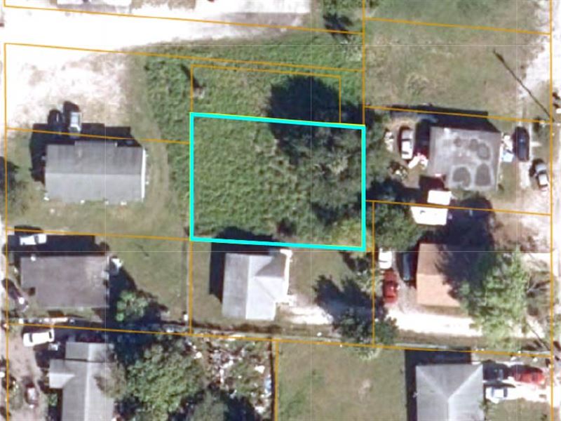 .14 Acres Minutes From The Beach : Fort Pierce : Saint Lucie County : Florida