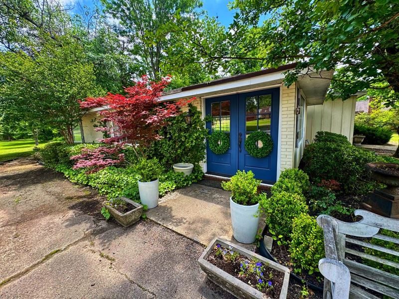 The Bash Building, Versatile Commer : Clarksdale : Coahoma County : Mississippi