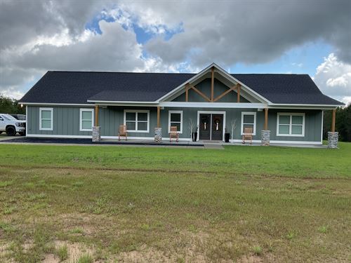 Hwy 141 House and 16 Acres : Brantley : Coffee County : Alabama
