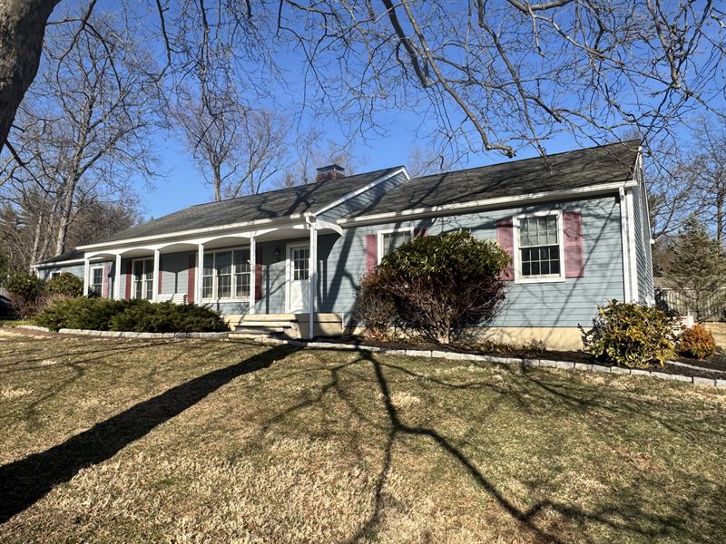 3-Bedroom Ranch on 1.2+/- Acre Lot : Flemington : Hunterdon County : New Jersey