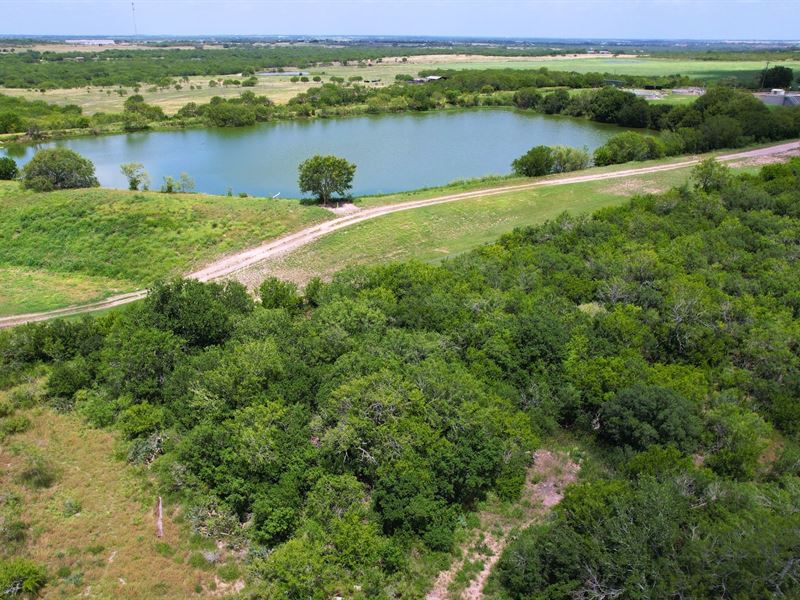 .16 Acre, Unrestricted : Karnes City : Karnes County : Texas