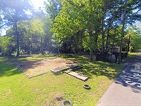 Mobile Home Lot with A Slab : Laurel : Jones County : Mississippi