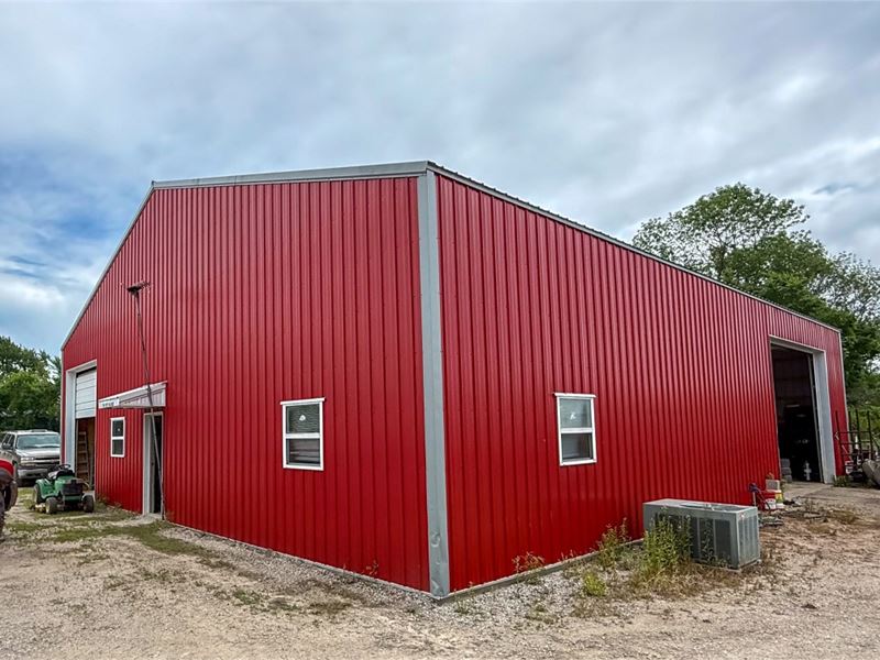 Irwin Commercial Shop : Lamar : Barton County : Missouri