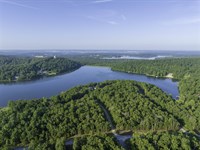 Steps From Diamond Lake : Horseshoe Bend : Izard County : Arkansas