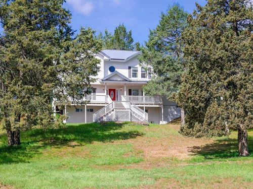 Charming Country Home : Klamath Falls : Klamath County : Oregon