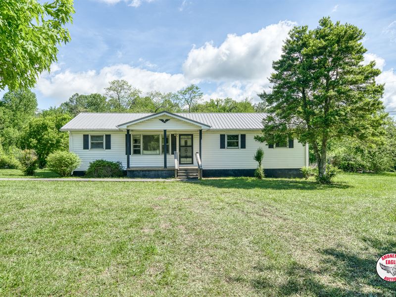 Home & 2 +/- Acres : Spencer : Van Buren County : Tennessee