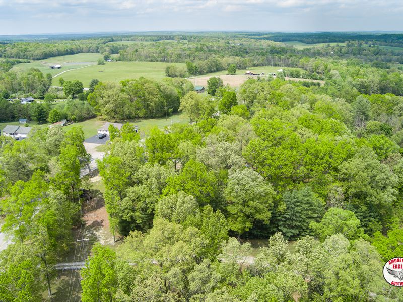 .91 /- Acre Lot : Pikeville : Van Buren County : Tennessee