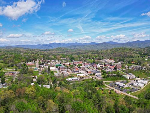 Franklin, NC Lot, Mobile Homes OK : Franklin : Macon County : North Carolina