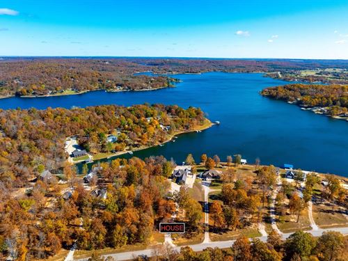 Lake Home, 4,200 Sq Ft, 3 Car : Horseshoe Bend : Izard County : Arkansas