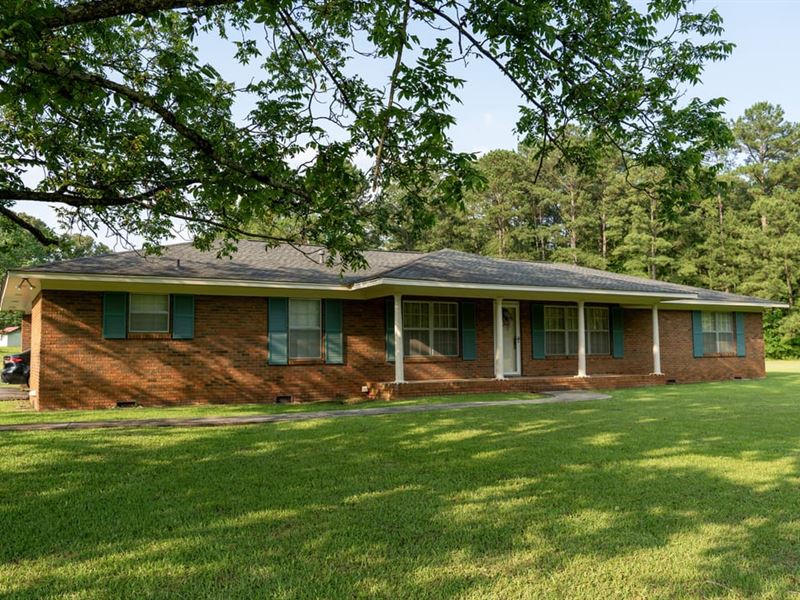 Beautiful Home in Sylacauga with LA : Sylacauga : Talladega County : Alabama