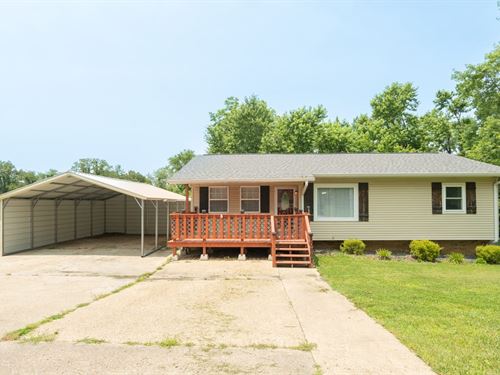 Beautifully Updated 5 Bed 3 Bath Ho : Dexter : Stoddard County : Missouri