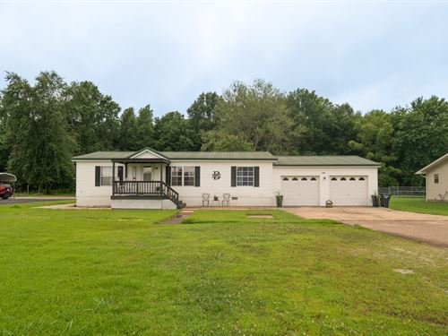 Cute, Well-Maintained 3-Bed, 2-Bath : Poplar Bluff : Butler County : Missouri
