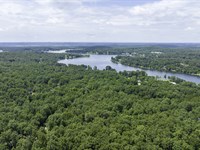 In Between 2 Lakes : Horseshoe Bend : Izard County : Arkansas