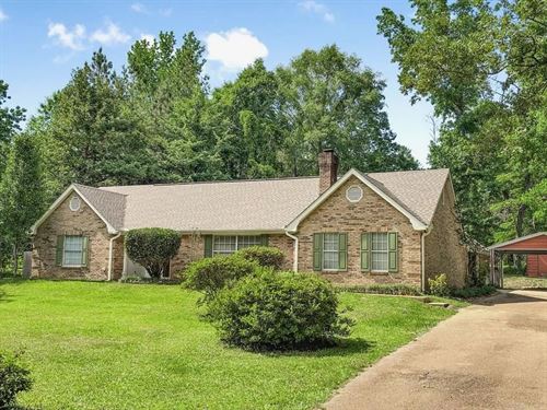 Brick Home For Sale With Pool McCo : McComb : Pike County : Mississippi