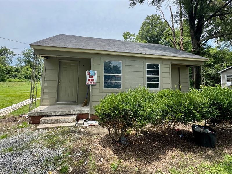 Duplex in Bolivar County At 110 : Cleveland : Bolivar County : Mississippi