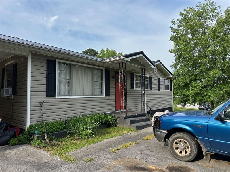 Charming 2 Bedroom 1 Bath Home on 2 : South Pittsburg : Marion County : Tennessee