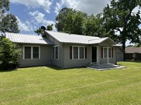 Home on 12 Acres in Bogata, TX : Bogata : Red River County : Texas