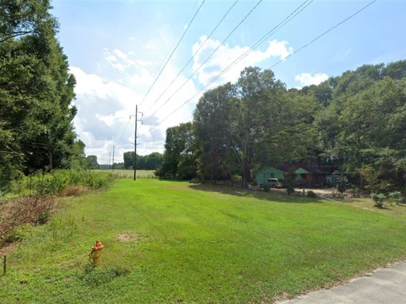 1/2 Acre Cleared Lot in Hartwell : Hartwell : Hart County : Georgia