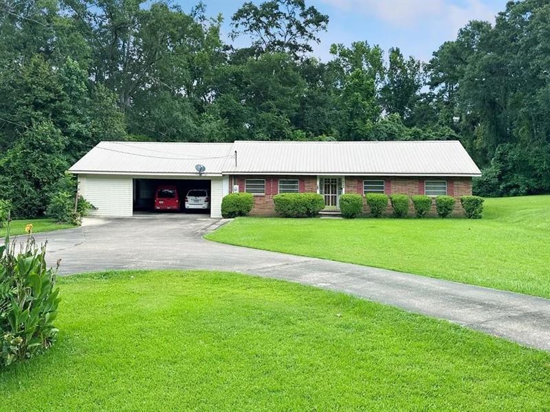 Large Brick Ranch Home for Sale Pik : McComb : Pike County : Mississippi
