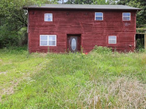 Charming Two-Story Home on 6+ Acres : Willow Springs : Howell County : Missouri