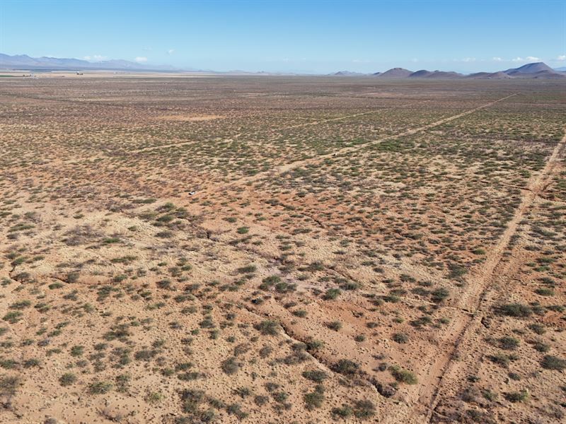 2.51 Ac Cochise Land R-36 Zoning : Elfrida : Cochise County : Arizona