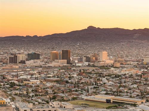 .74 Acre Lot in El Paso, TX : El Paso : Texas