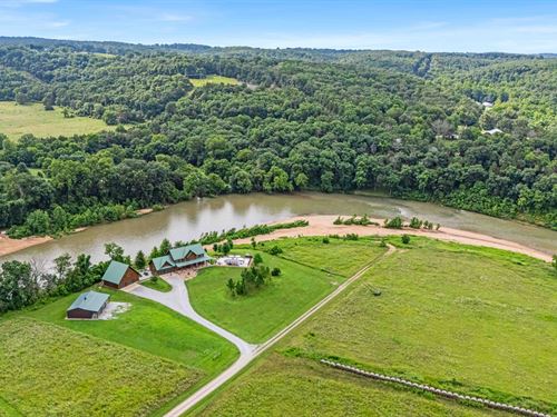 Riverfront Log Cabin Style Home : Tecumseh : Ozark County : Missouri