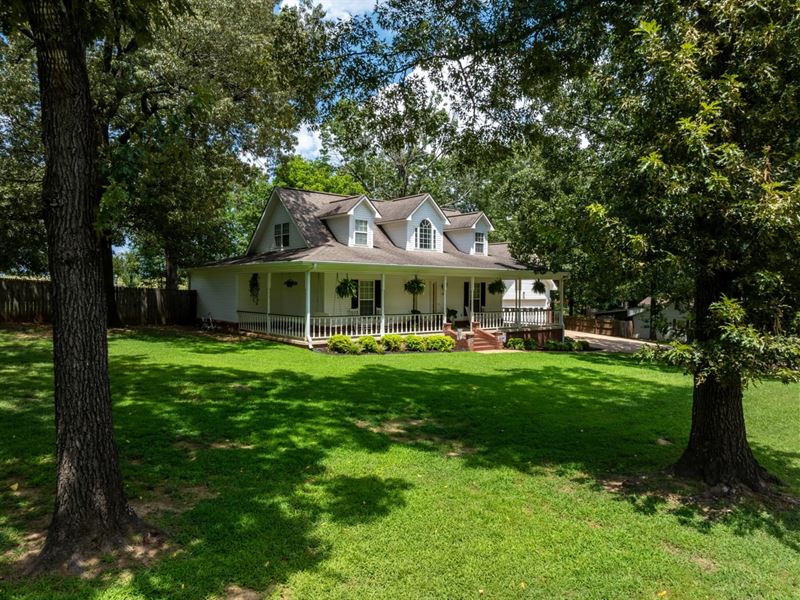 4-Bed 2.5 Bath, Clearview Addition : Batesville : Independence County : Arkansas