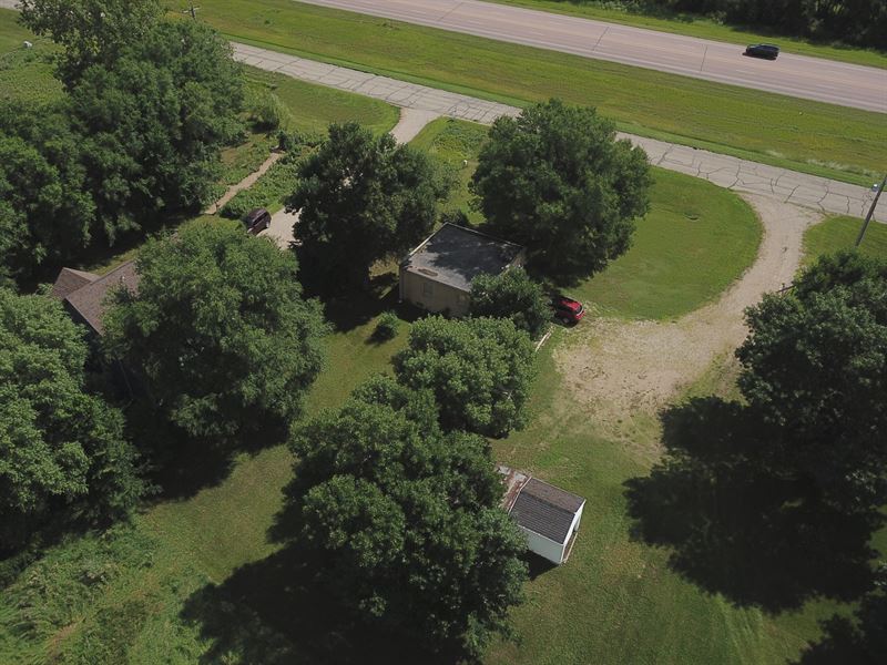 2604 Hwy 281 : Aberdeen : Brown County : South Dakota