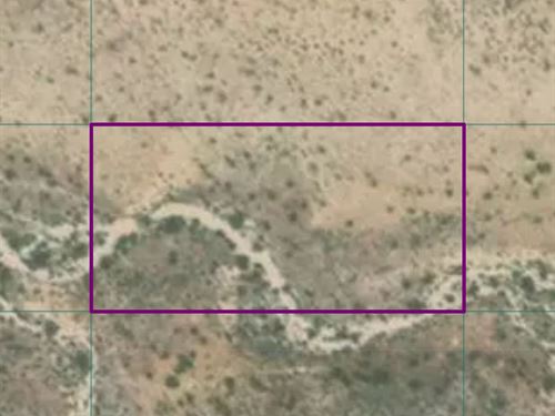 Off Grid Lake Mead City 1.25 Acre : Meadview : Mohave County : Arizona
