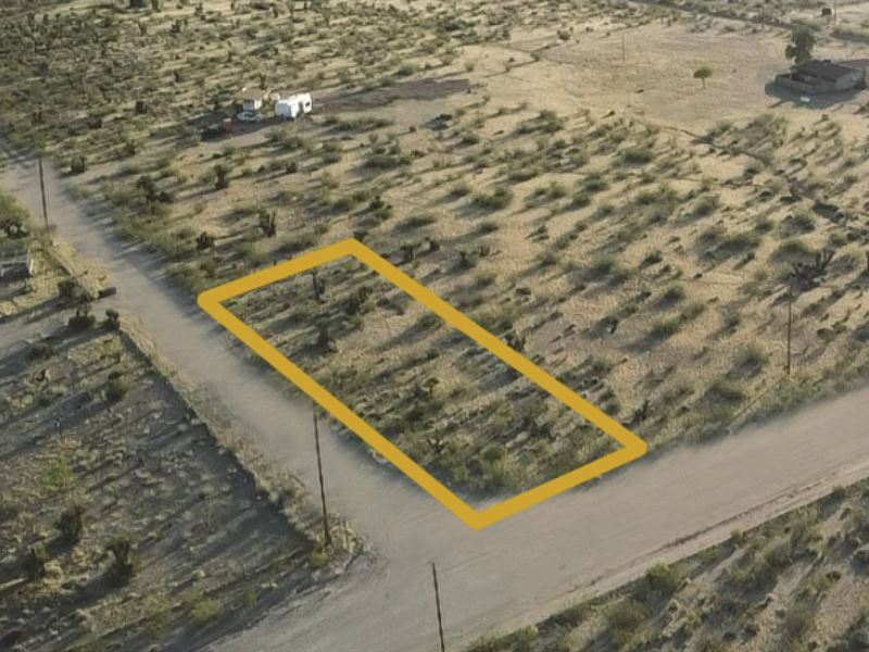 Great Corner Lot, Manuf, Sitebuilt : Golden Valley : Mohave County : Arizona
