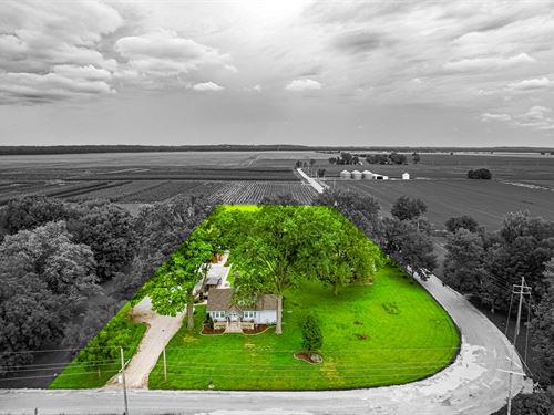 Charming Country Home on Acreage : Independence : Jackson County : Missouri