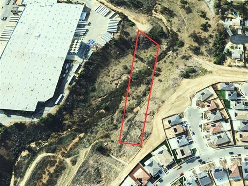 1.28 Acres Lot in High Grove, CA : Highgrove : Riverside County : California