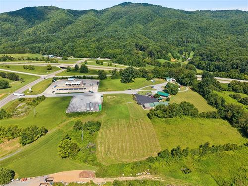 104 Unicoi Village Pl : Unicoi : Tennessee