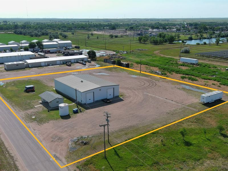 718 Hereford Avenue Shop : Sterling : Logan County : Colorado