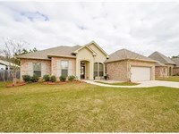 Home At 22087 South Ridge Drive : Ponchatoula : Tangipahoa Parish : Louisiana