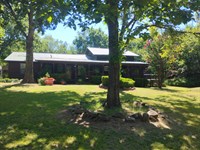 Log Style Home : Antlers : Pushmataha County : Oklahoma