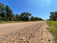 2.17 Acre Lot with Live Oaks in TX : Hallettsville : Lavaca County : Texas