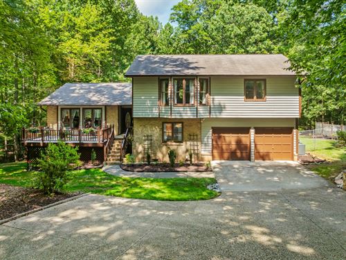 Custom Built Split Level Home : Chapel Hill : Chatham County : North Carolina