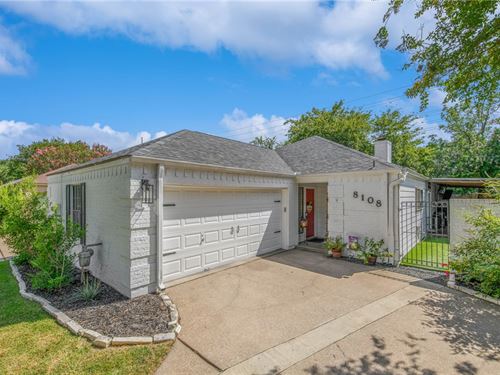 Charming Home with Privacy & Style : College Station : Brazos County : Texas