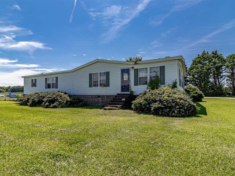 3 Bedroom 2 Bathroom Home on 3.45 : Stantonsburg : Wayne County : North Carolina