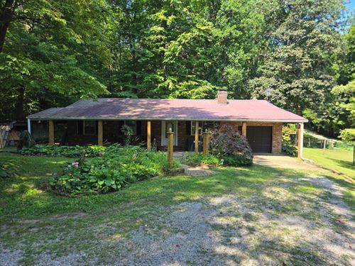 Beautiful Ranch Style Home Located : Corydon : Harrison County : Indiana
