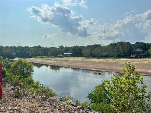 Riverfront Retreat on The Bogue Chi : Tylertown : Walthall County : Mississippi